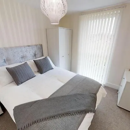 Lovely Furnished 2
