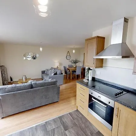 Lovely Furnished 2 Lejlighed